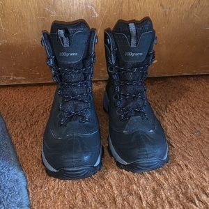 Columbia 200 Gram Boots
